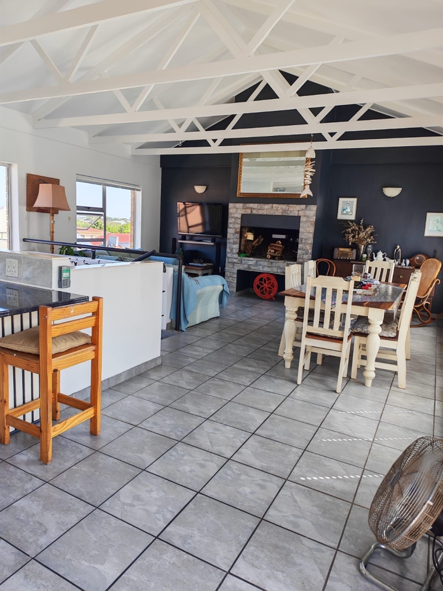 4 Bedroom Property for Sale in Klein Berlyn Western Cape